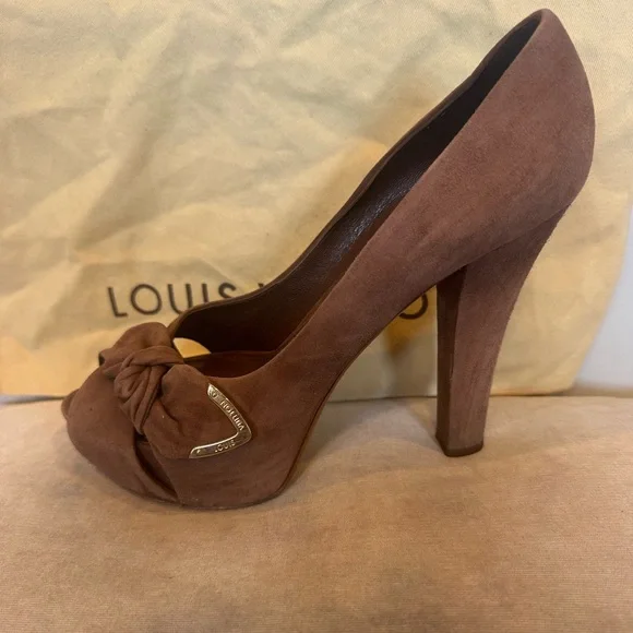 Louis Vuitton shoes - Picture 1 of 12